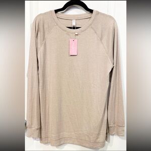 NWT NILOUFO Super Soft Top